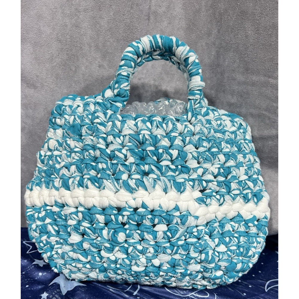 Handmade t shirt yarn bubble purse blue and white 10in w 7in deep - Picture 2 of 3